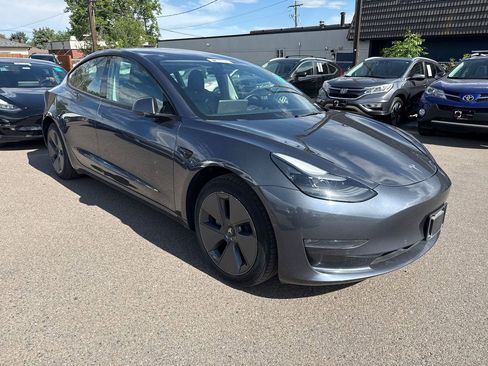 Used 2022 Tesla Model 3 Long Range AWD/4WD image 4