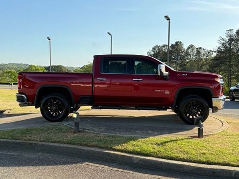 Used 2021 Chevrolet Silverado 2500 LTZ w/ LTZ Plus Package image 8