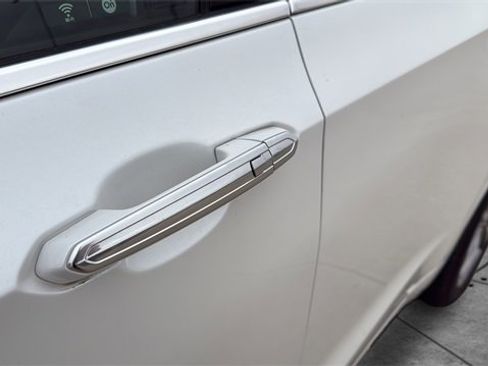 Used 2023 Cadillac XT6 Premium Luxury image 28