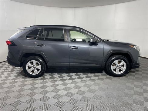 Certified 2019 Toyota RAV4 XLE w/ Convenience Package AWD/4WD image 8