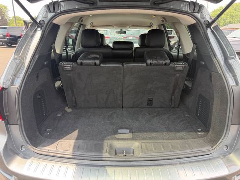 Used 2020 Nissan Pathfinder S AWD/4WD image 13