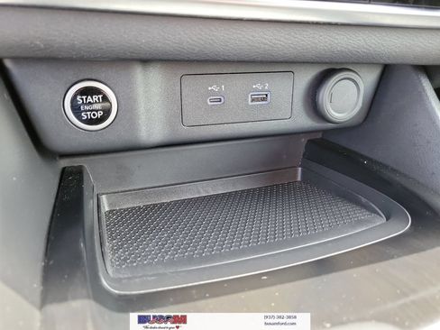 Used 2023 Nissan Rogue SV AWD/4WD image 28
