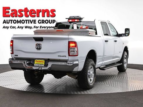 Used 2022 RAM 2500 Tradesman w/ Chrome Appearance Group AWD/4WD image 5