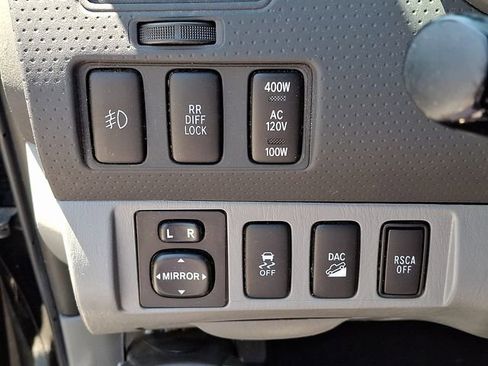 Used 2014 Toyota Tacoma 4x4 Double Cab w/ TRD Off-Road Package image 19