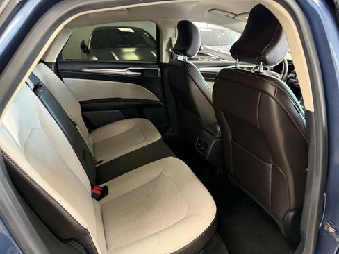 Used 2019 Ford Fusion SE w/ Equipment Group 151A image 20