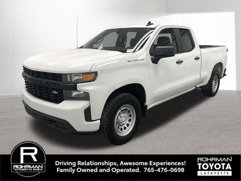 Used 2021 Chevrolet Silverado 1500 W/T w/ WT Value Package AWD/4WD image 2