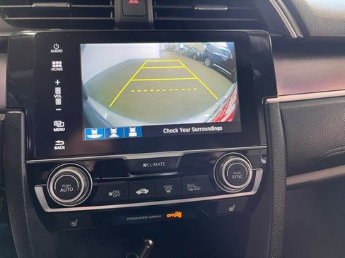 Used 2016 Honda Civic Touring image 28