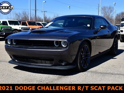 Used 2021 Dodge Challenger R/T Scat Pack image 1