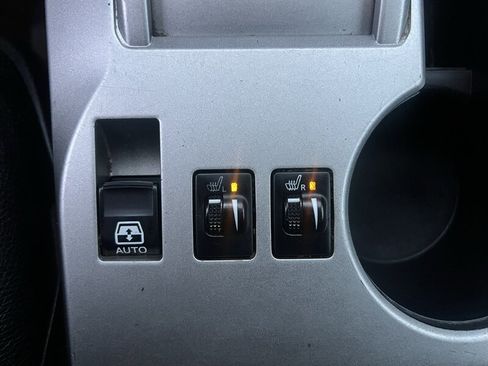 Used 2011 Toyota 4Runner Limited image 18