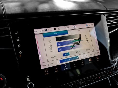 Used 2022 Jeep Wagoneer Series III w/ Premium Group I image 41