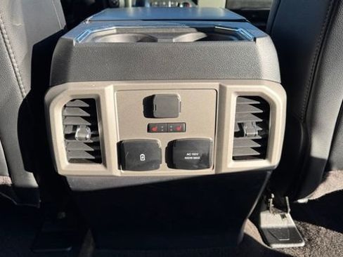 Used 2020 Ford F150 Lariat w/ Equipment Group 502A Luxury image 14