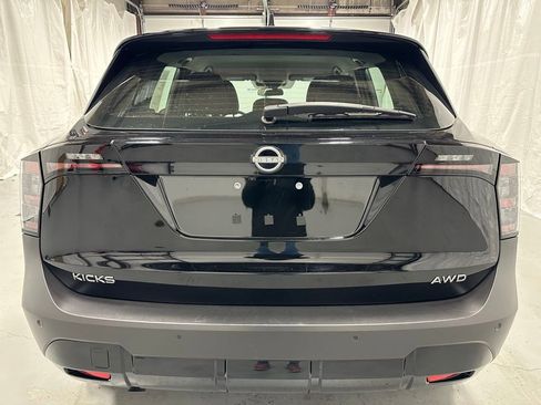 Used 2025 Nissan Kicks S AWD/4WD image 6