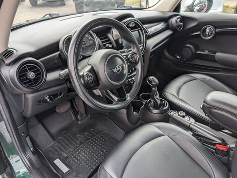 Used 2019 MINI Cooper 2-Door Hardtop w/ Signature Upholstery Package FWD image 12