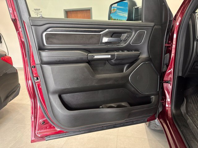 Used 2024 RAM 1500 Laramie AWD/4WD image 22