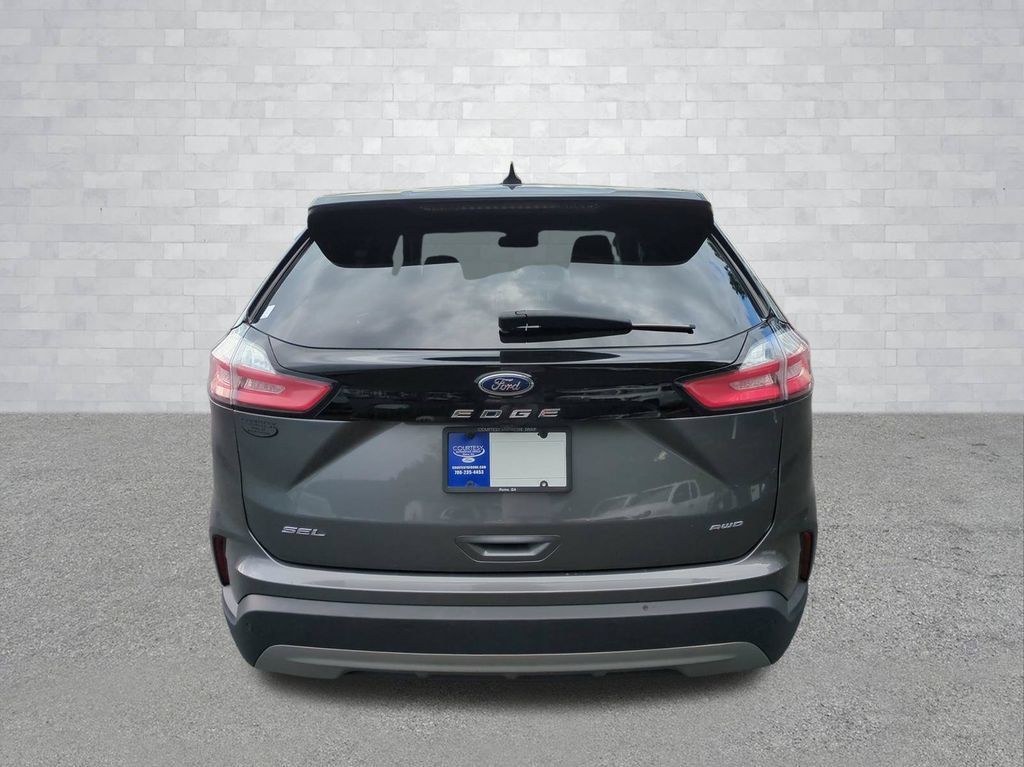 Used 2024 Ford Edge SEL AWD/4WD image 6