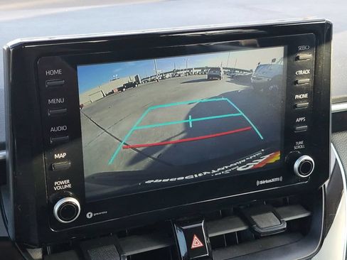 Used 2022 Toyota Corolla LE FWD image 18