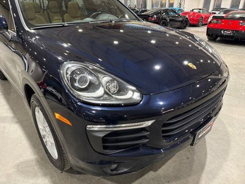 Used 2016 Porsche Cayenne image 31