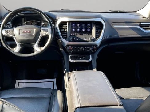 Used 2023 GMC Acadia SLT AWD/4WD image 15