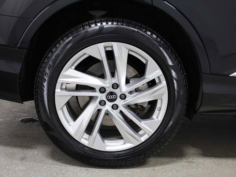 Used 2022 Audi Q7 Premium Plus image 35