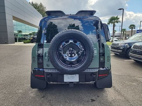 New 2026 Land Rover Defender 110 Trophy Edition AWD/4WD image 4