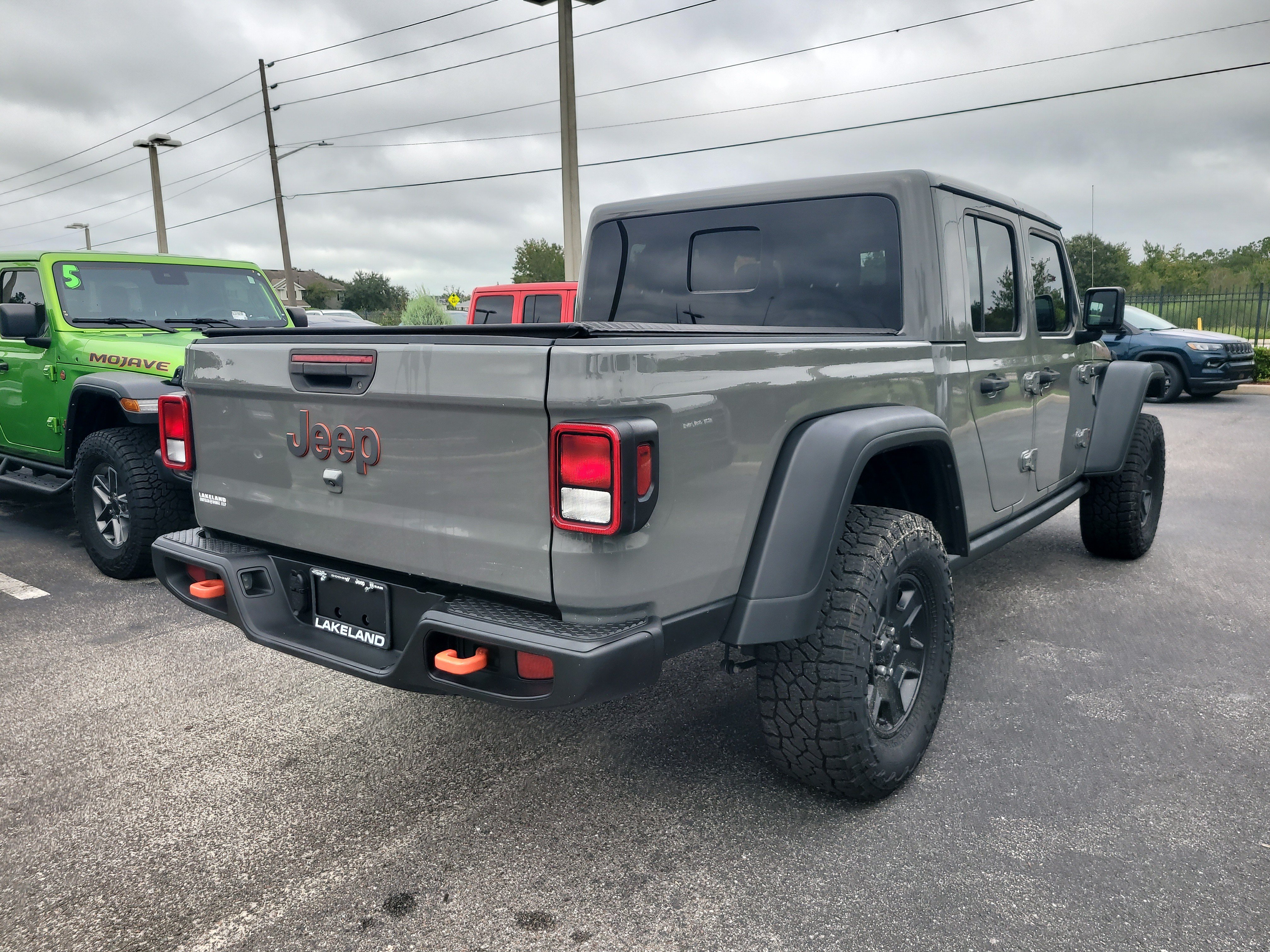 Used 2022 Jeep Gladiator Mojave AWD/4WD image 4