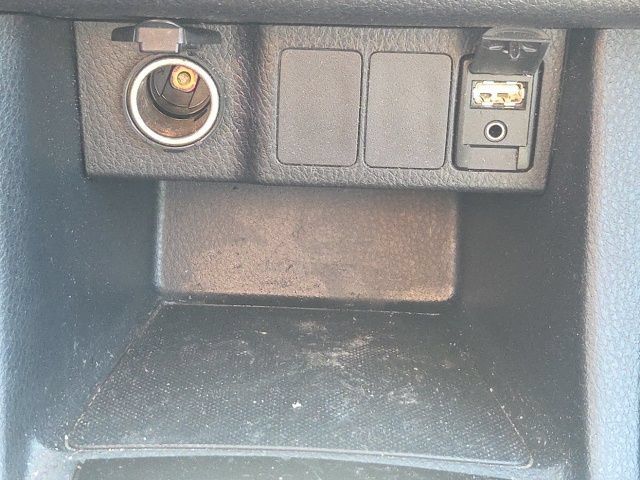 Used 2018 Toyota Corolla LE w/ Carpet Mat Package (TMS) FWD image 25
