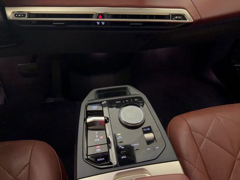 Used 2023 BMW iX M60 AWD/4WD image 22