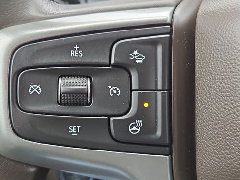 Used 2023 Chevrolet Silverado 1500 LTZ image 24