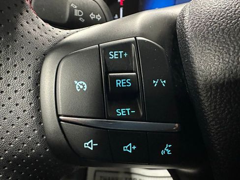 Used 2025 Ford Escape ST-Line image 19