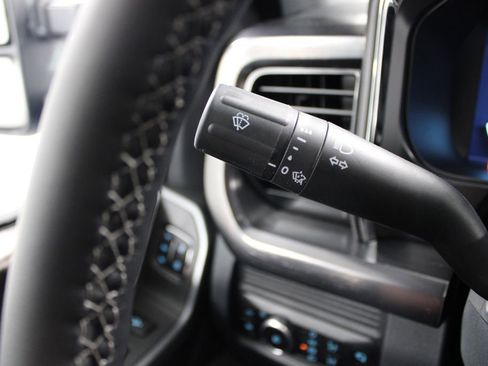 New 2026 Ford F250 Lariat w/ Chrome Package image 39