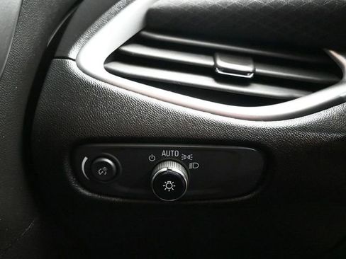 Used 2022 Chevrolet Malibu LS image 18