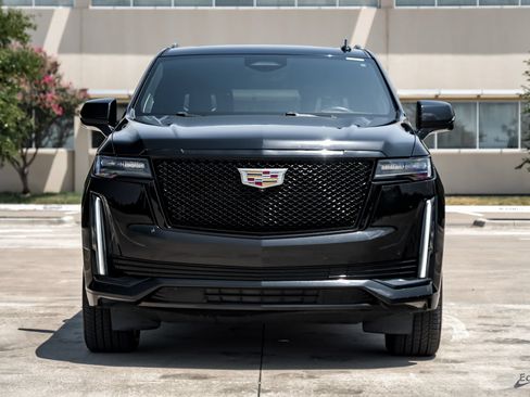 Used 2023 Cadillac Escalade Sport Platinum AWD/4WD image 28
