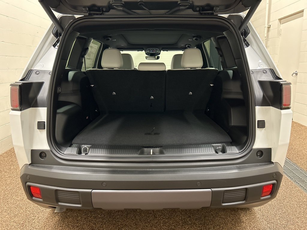 New 2026 Jeep Cherokee Limited AWD/4WD image 13