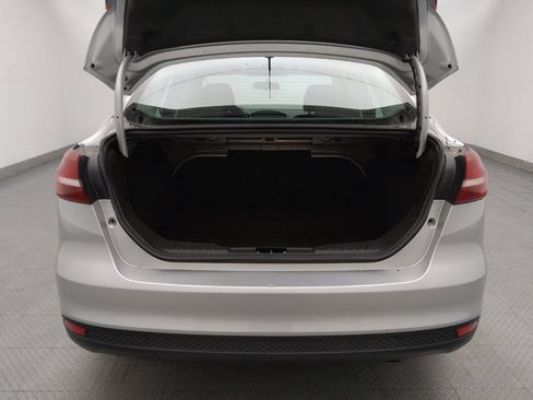 Used 2018 Ford Focus SE FWD image 29