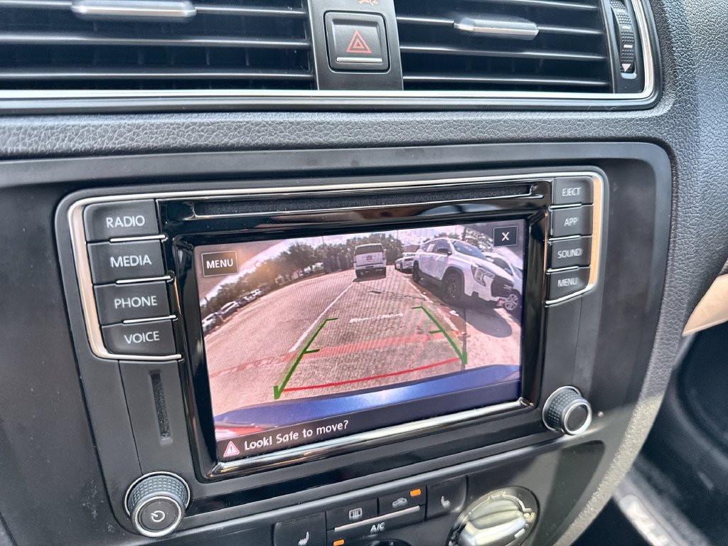 Used 2018 Volkswagen Jetta SE FWD image 29
