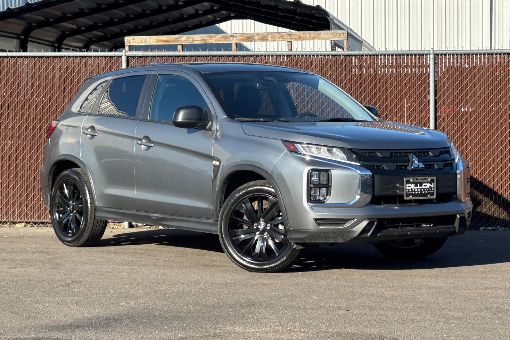 Used 2025 Mitsubishi Outlander Sport ES AWD/4WD image 2