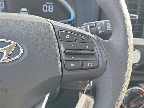 New 2026 Hyundai Venue SE image 6