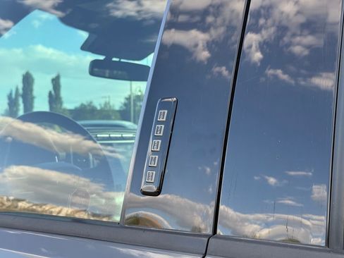 Used 2021 Ford F150 Lariat w/ Equipment Group 502A High AWD/4WD image 16