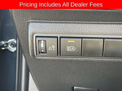 Used 2023 Toyota Corolla SE FWD image 19