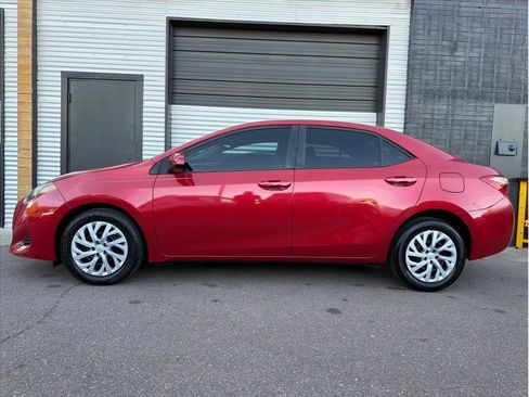 Used 2019 Toyota Corolla LE image 7