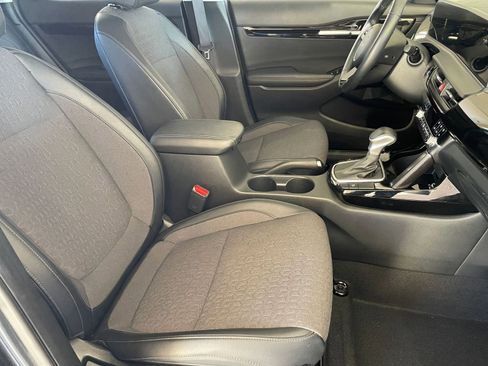 Used 2025 Kia Seltos S image 37