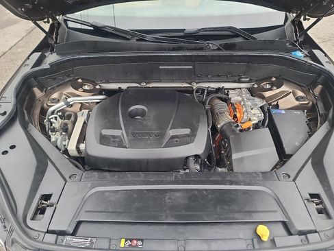 Used 2016 Volvo XC90 T8 Inscription w/ Vision Package image 26