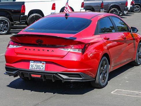 Used 2023 Hyundai Elantra SEL image 4