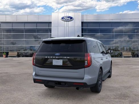 New 2026 Ford Expedition Active RWD image 8