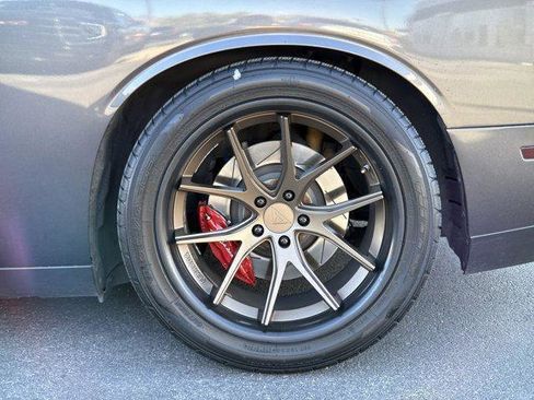 Used 2016 Dodge Challenger SRT Hellcat image 3