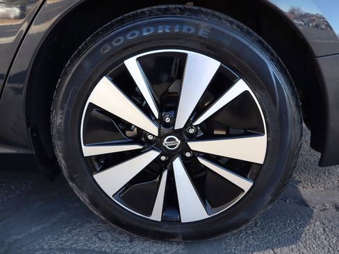 Used 2022 Nissan Altima 2.5 SV image 42