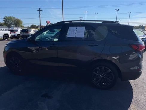 Used 2022 Chevrolet Equinox RS w/ Infotainment Package image 6