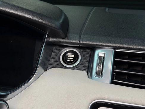 Used 2015 Land Rover Range Rover Sport Supercharged image 42