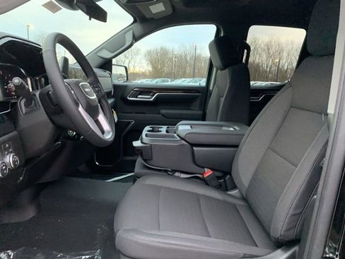 New 2026 GMC Sierra 1500 Elevation image 11
