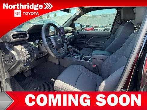 Used 2025 Toyota Tacoma SR5 AWD/4WD image 5